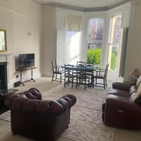 Apartament Lovely Clifton Ground Flat Two-bed With Parking Permit X1 Bristol