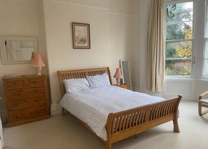 Διαμέρισμα Lovely Clifton Ground Flat Two-bed With Parking Permit X1 *